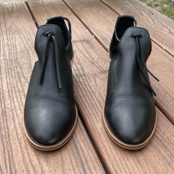 Kelsi Dagger Size 8.5 Black Leather Open Bootie - Picture 1 of 5